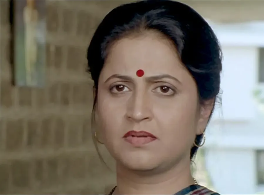 Chaukat Raja online