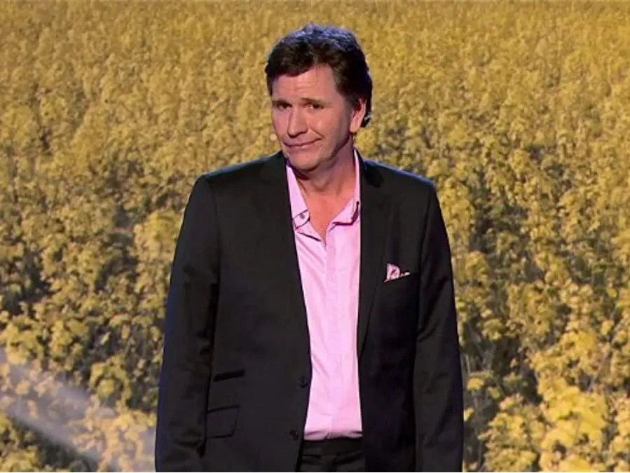 Stewart Francis: Outstanding in His Field online