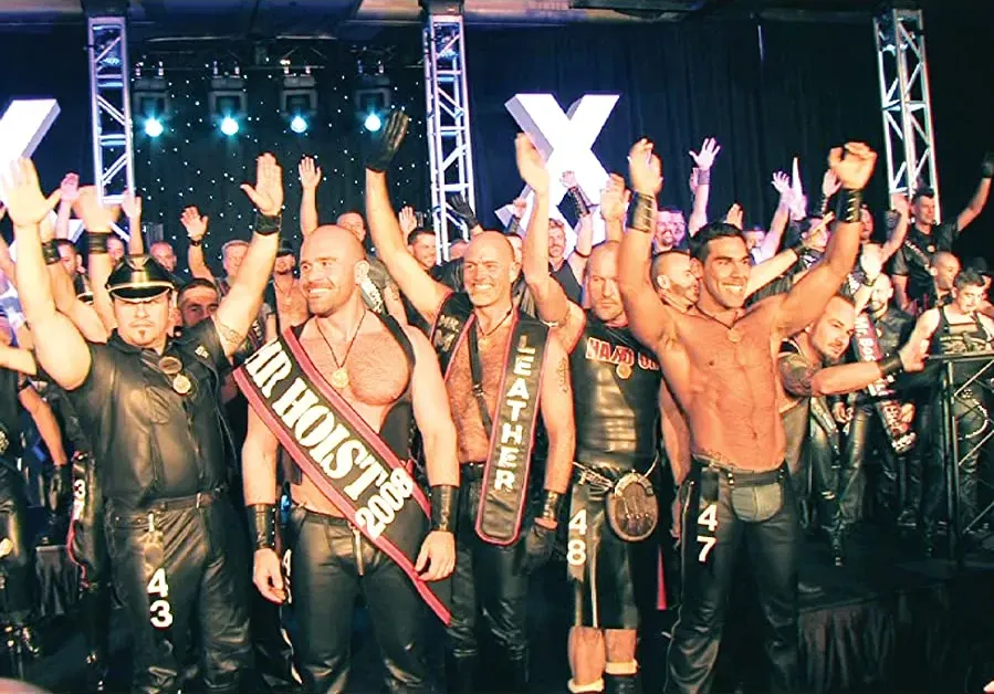 Kink Crusaders online