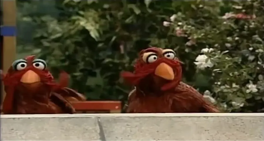 Elmo Saves Christmas online