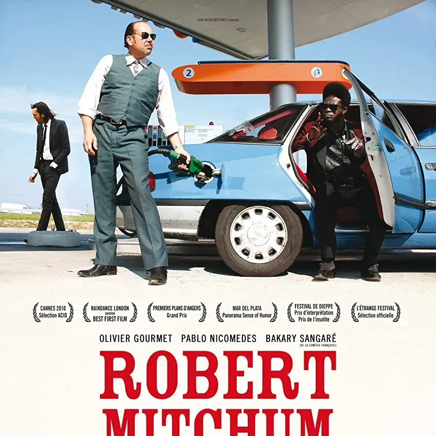 Robert Mitchum nie żyje online