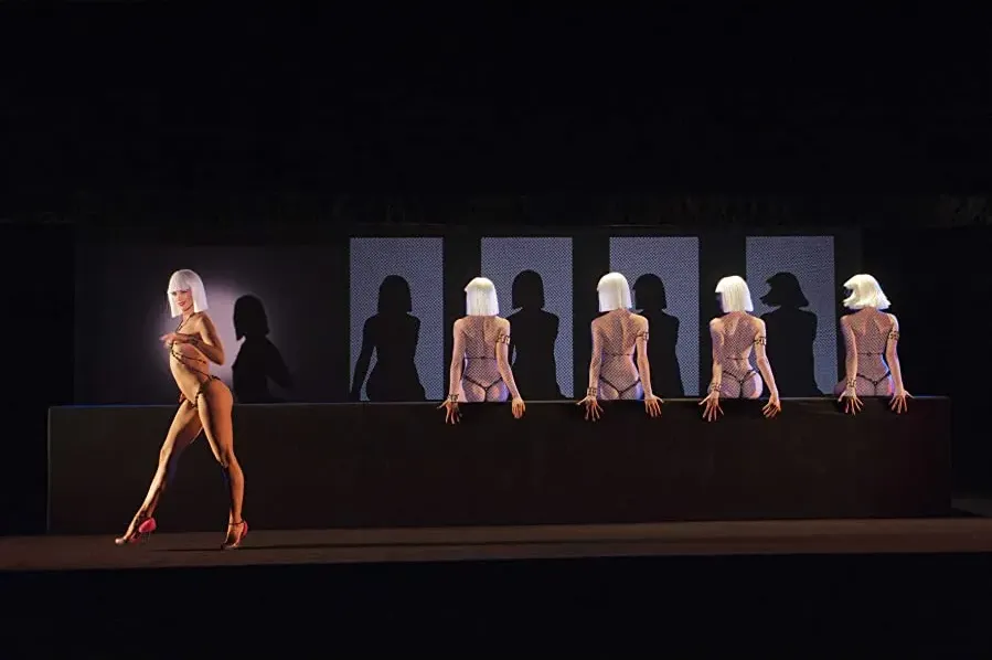 Feu: Crazy Horse Paris online