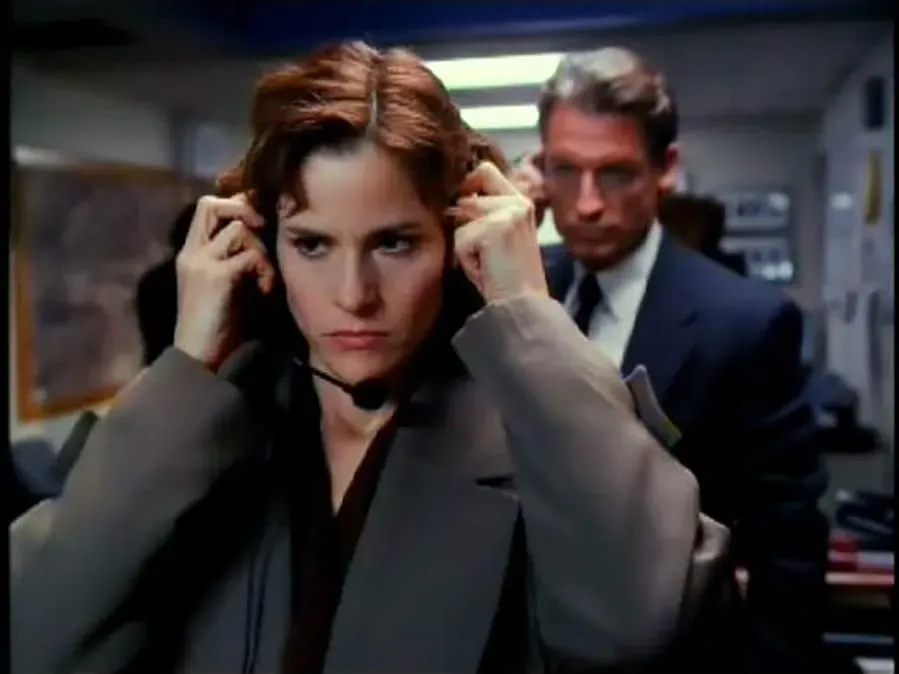 Hijacked: Flight 285 online