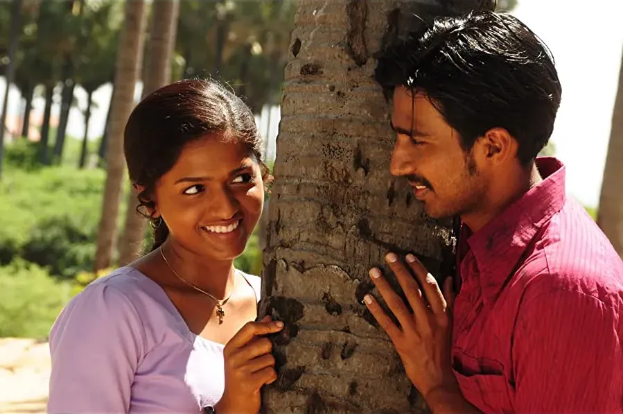 Neer Paravai online