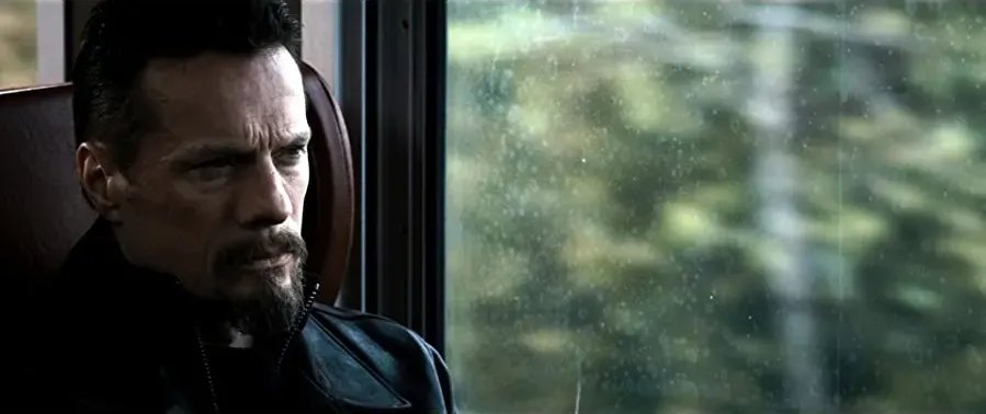 Man on the Train online