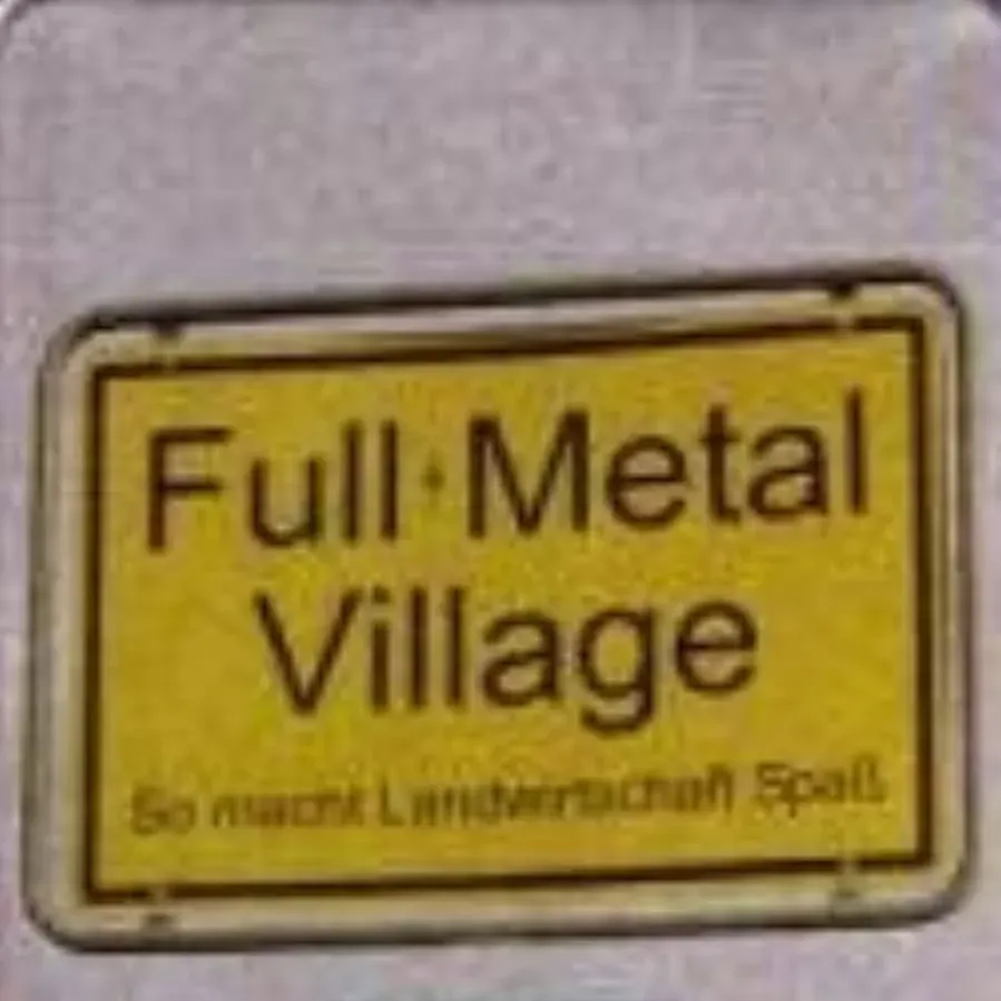 Full Metal Village online