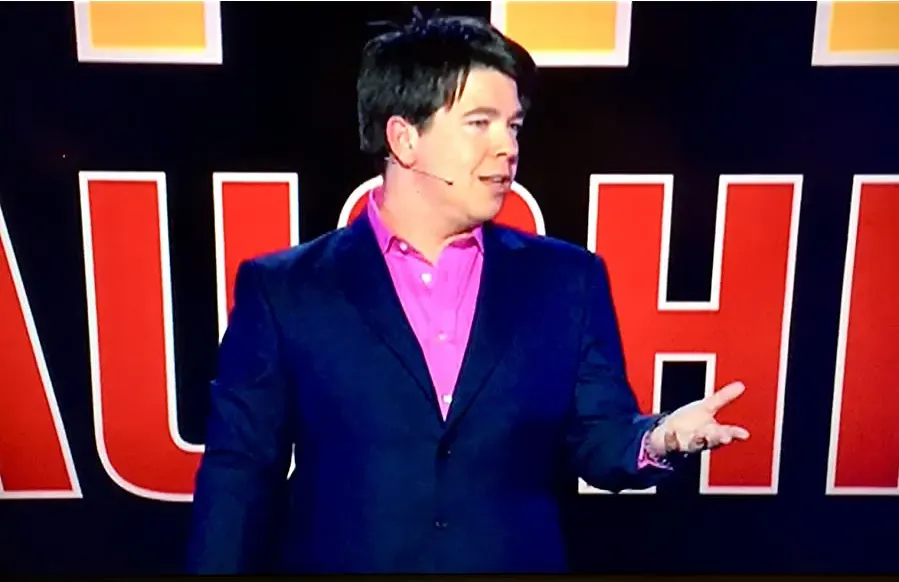 Michael McIntyre: Live & Laughing online