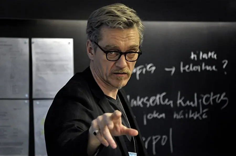 Harjunpää & pahan pappi online