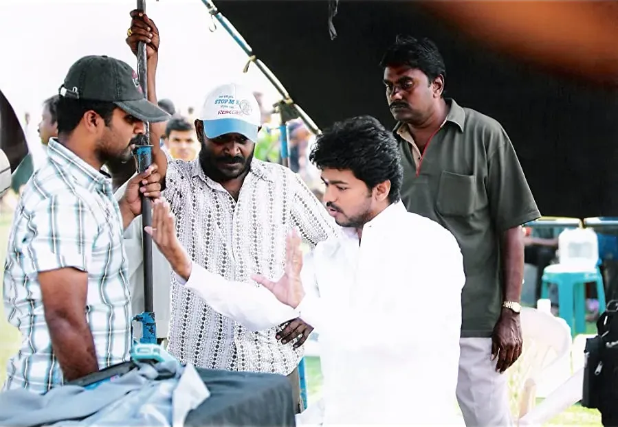 Azhagiya Tamilmagan online
