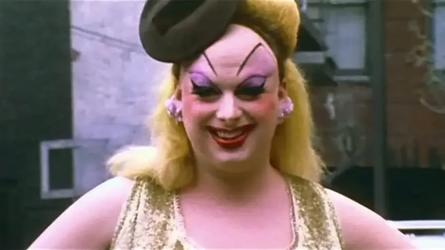 I Am Divine online