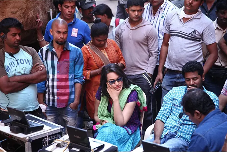 Rowdy Rathore online