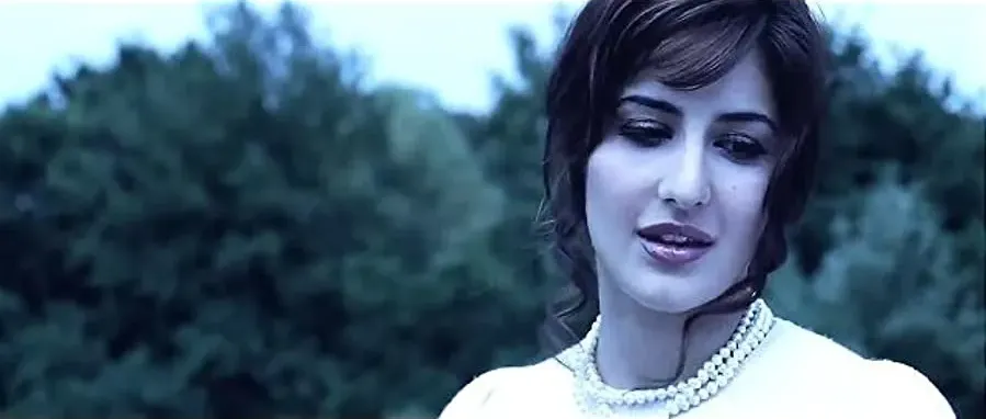 Namastey London online