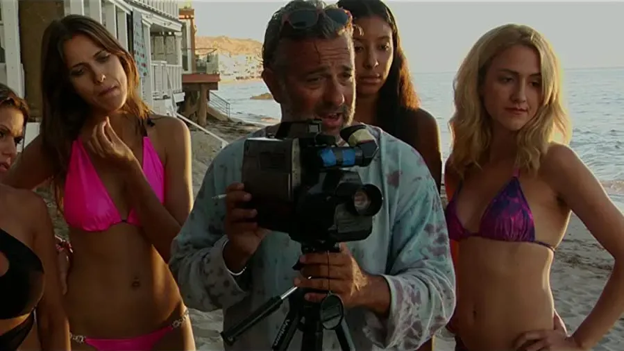 Bikini Inception online