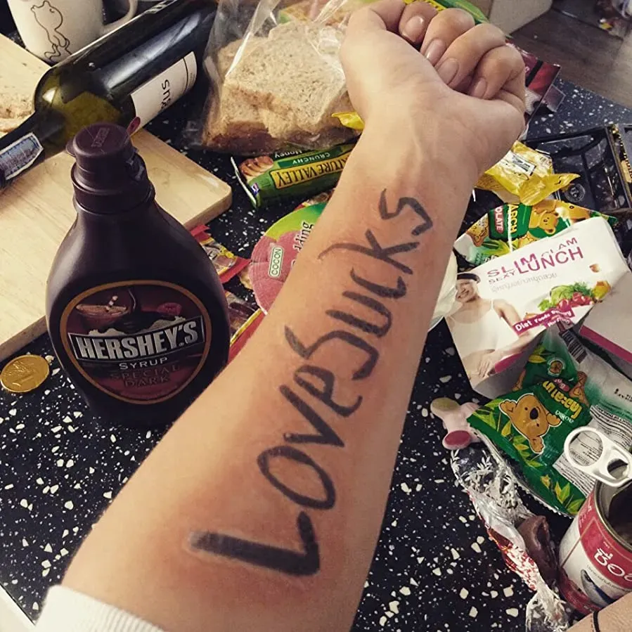 Lovesucks online