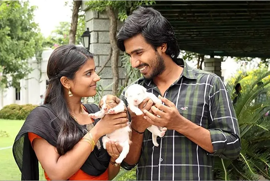 Idam Porul Yaeval online