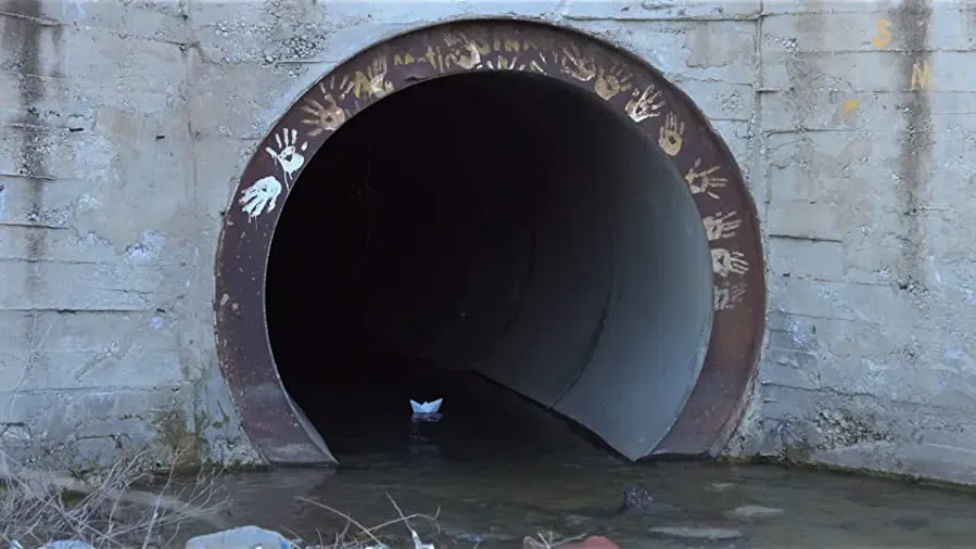Under the Road, the River! online