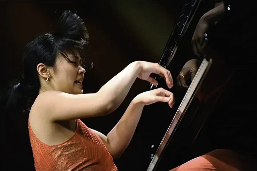 Virtuosity online