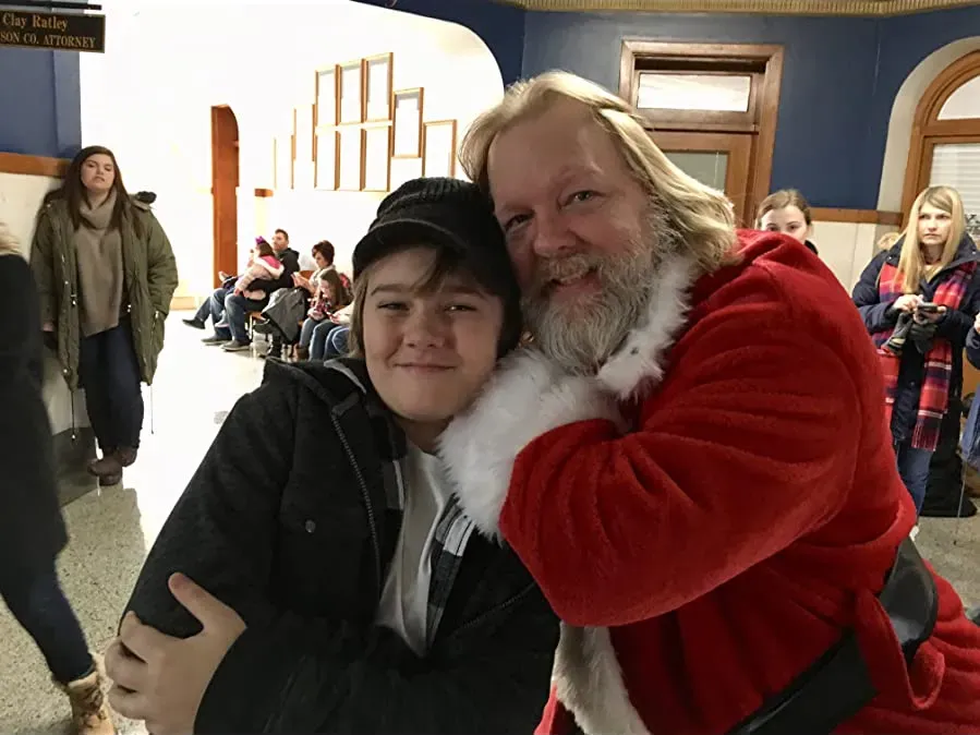 Discarding Santa online