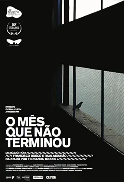O Mês Que Não Terminou