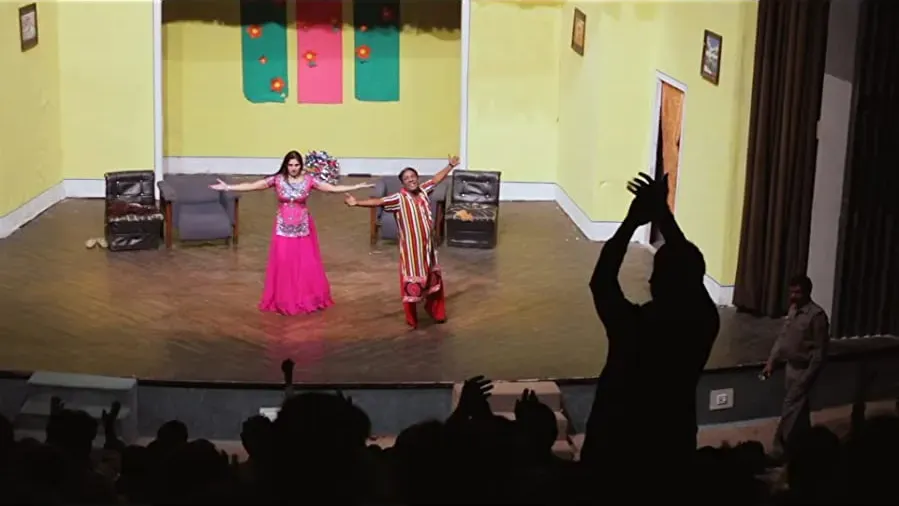 Showgirls of Pakistan online