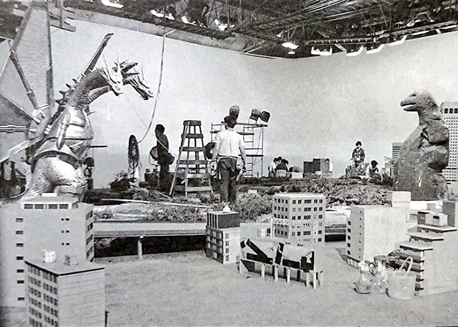 Gojira vs. Kingu Gidorâ online