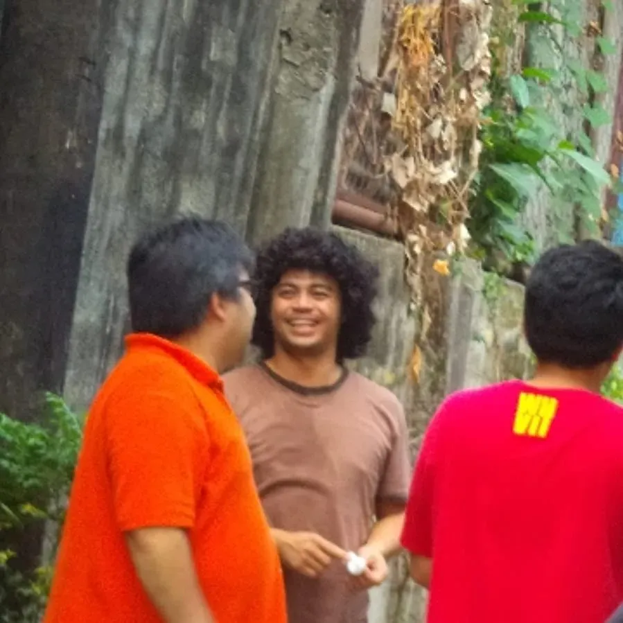 Lumayo ka nga sa akin online