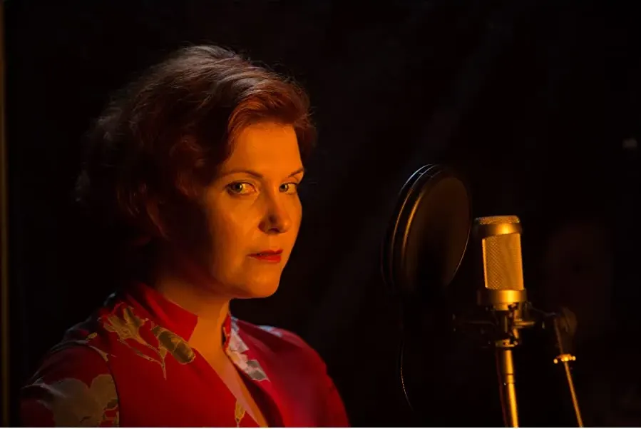 Songs She Wrote About People She Knows online