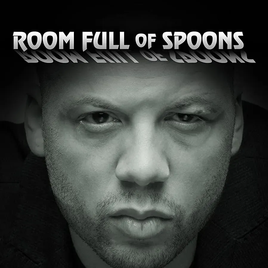 Room Full of Spoons online
