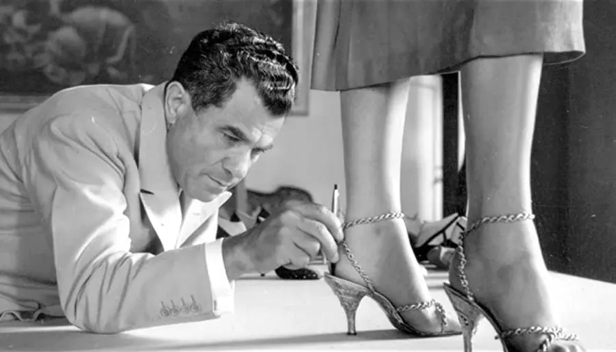 Salvatore: Shoemaker of Dreams online