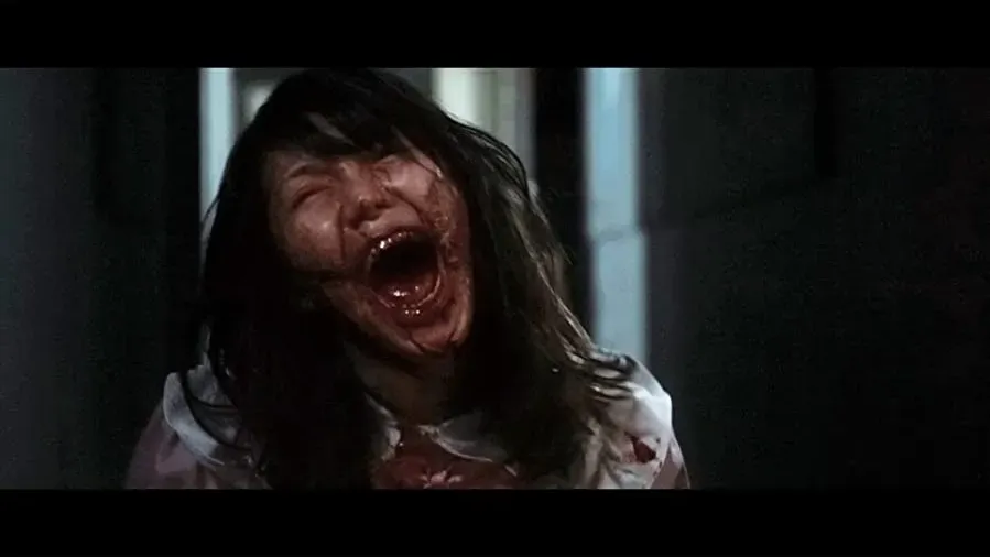 Slit Mouth Woman in LA online