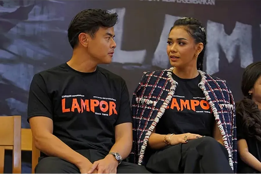 Lampor: Keranda Terbang online