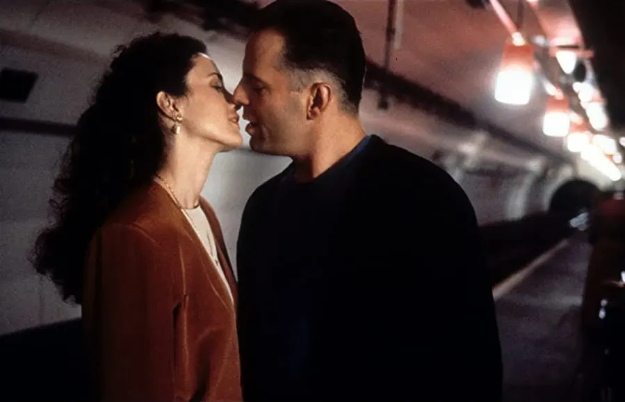 Hudson Hawk online