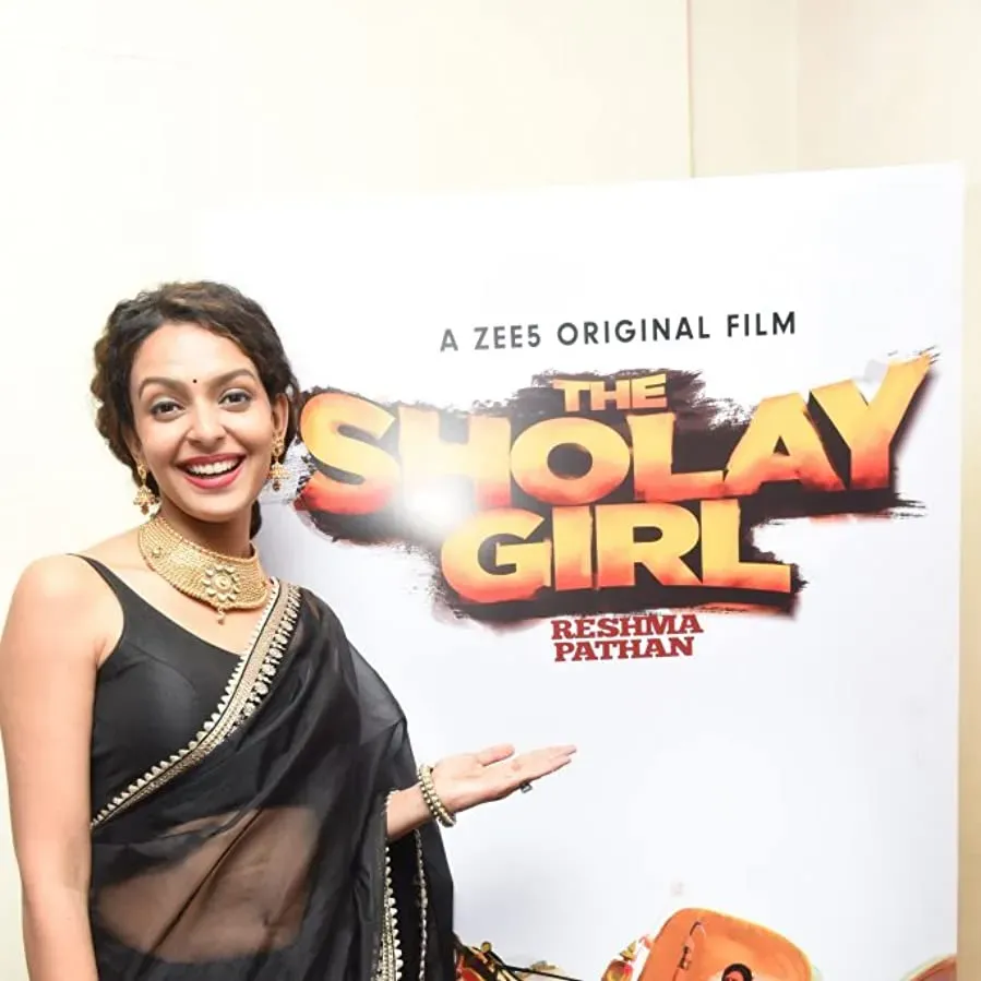 The Sholay Girl online