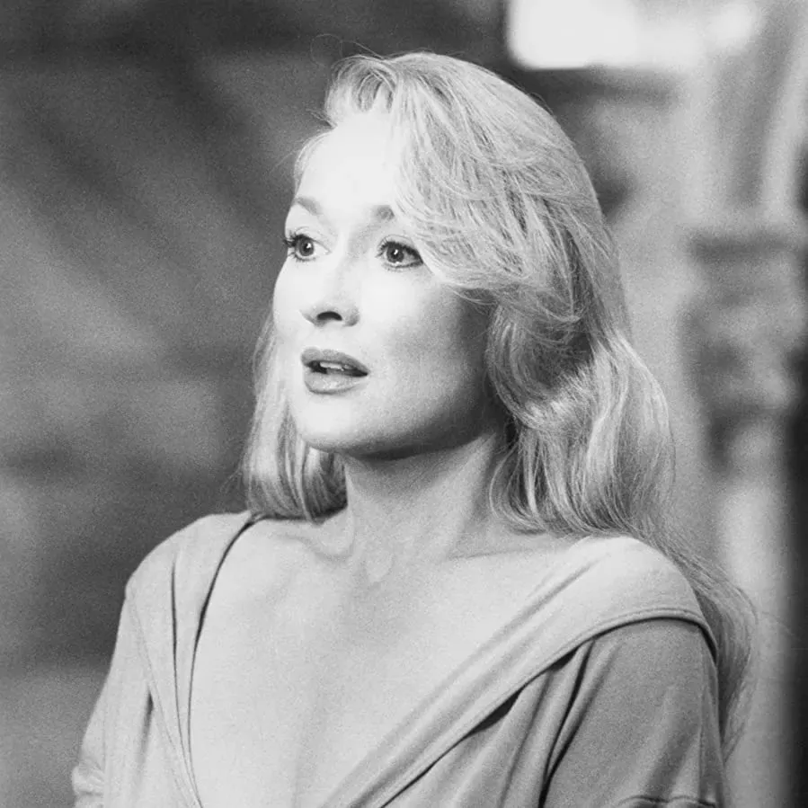Death Becomes Her online