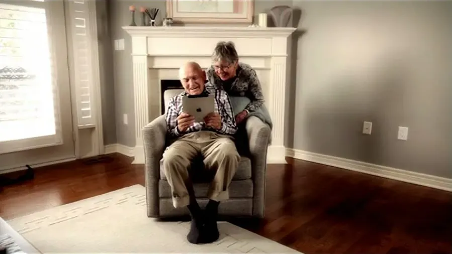 Cyber-Seniors online