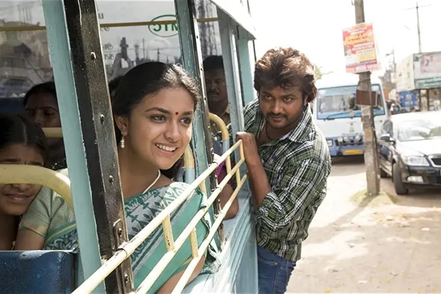 Paambhu Sattai online