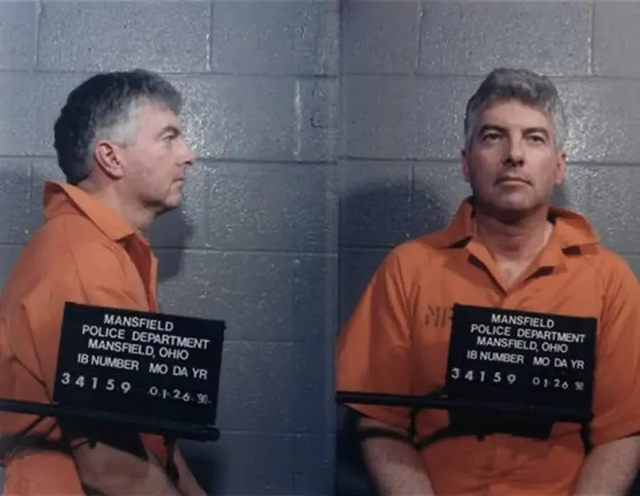 A Murder in Mansfield online