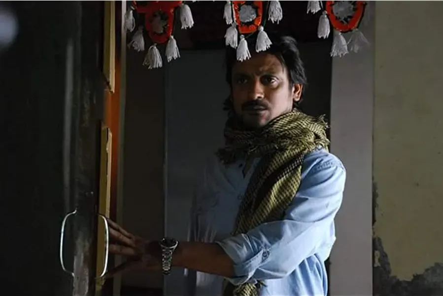 Charlie Kay Chakkar Mein online