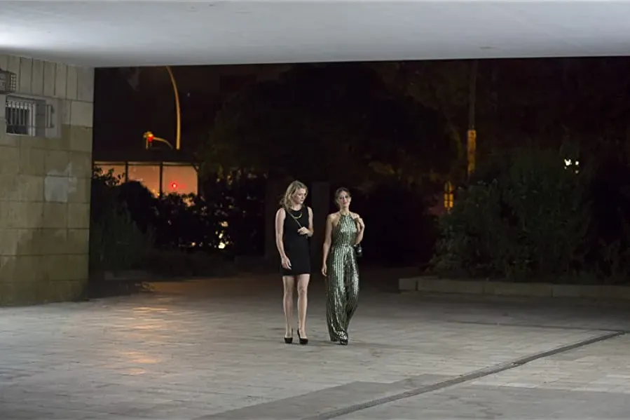 Night Out online