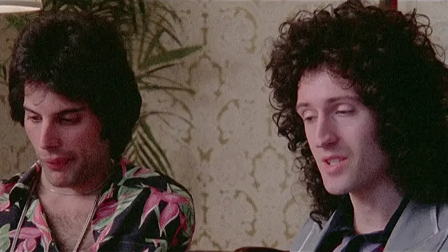 Queen: Rock the World online