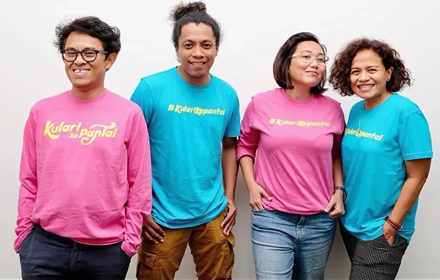 Kulari ke Pantai online