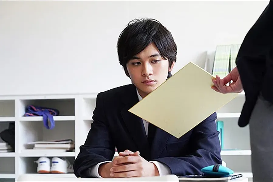 Kimi wa Tsukiyo ni Hikarikagayaku online