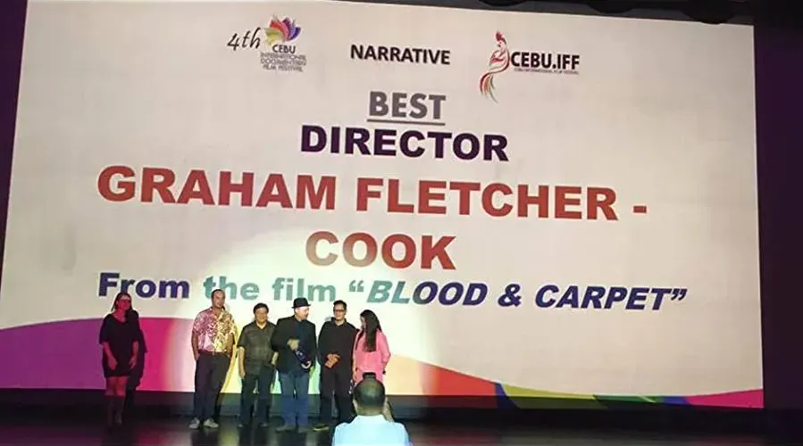 Blood and Carpet online
