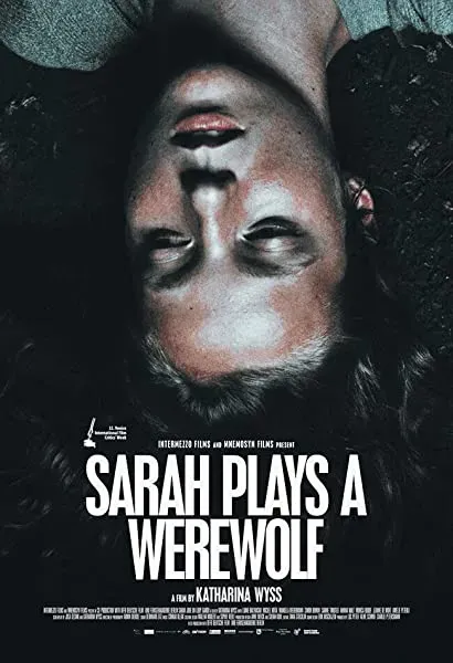 Sarah joue un loup garou