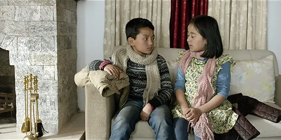 Pahuna: The Little Visitors online