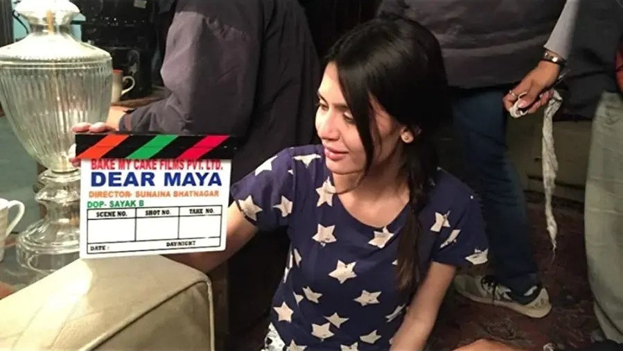 Dear Maya online