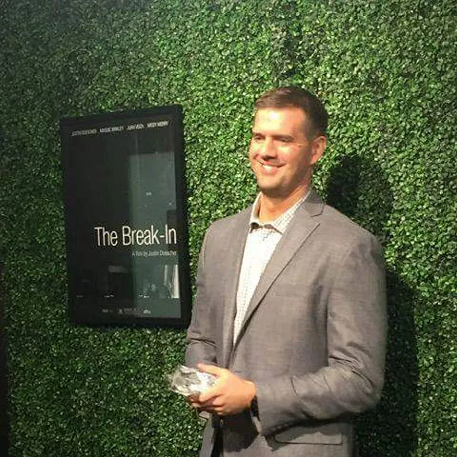 The Break-In online