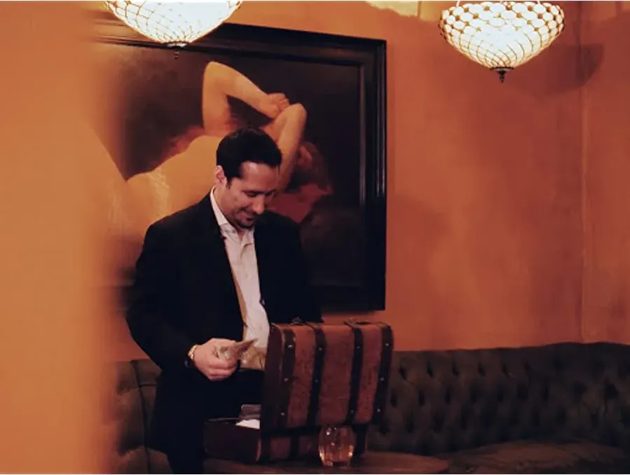Magicians: Life in the Impossible online