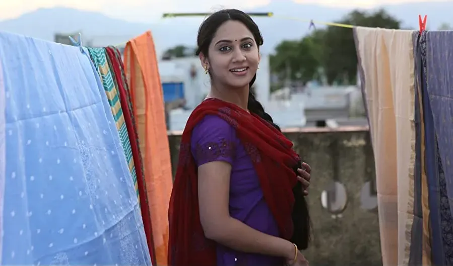 Oru Naal Koothu online