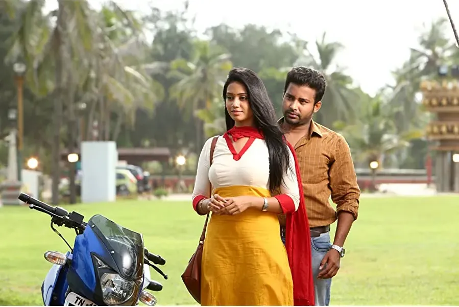 Oru Naal Koothu online